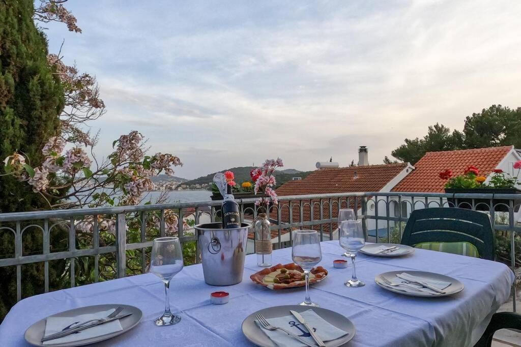 Kn House With Two Apartments Near Sea Rogoznica  Ngoại thất bức ảnh
