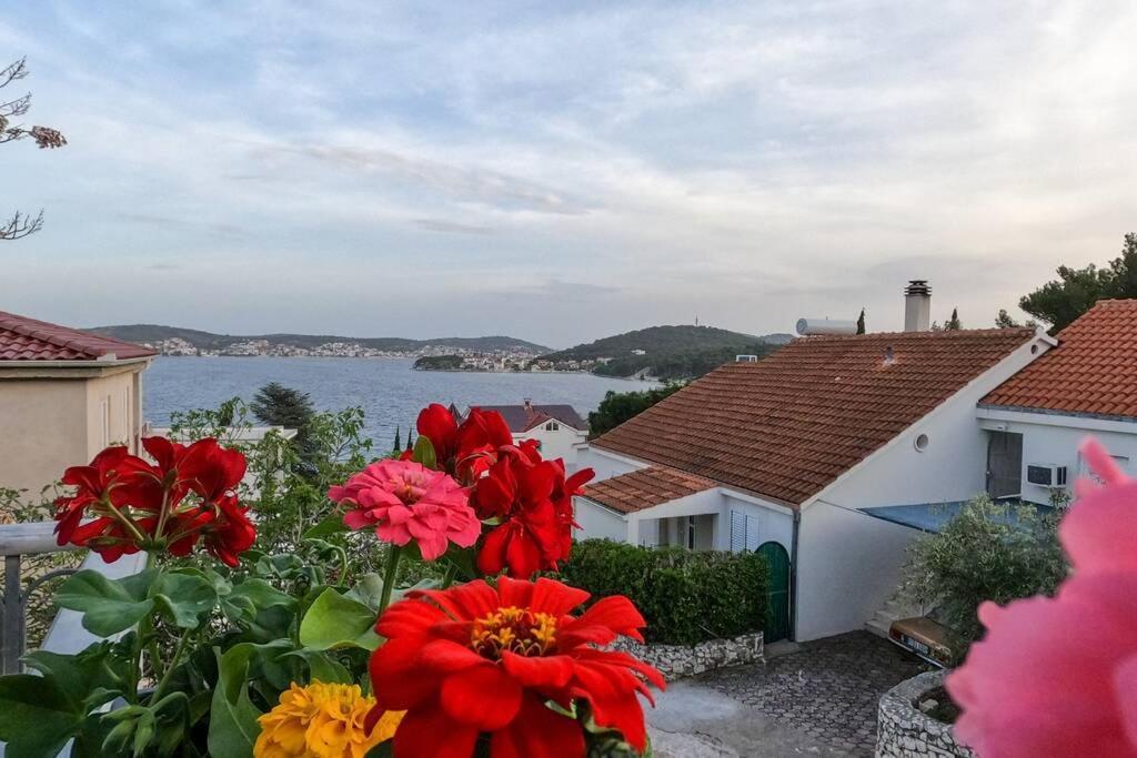 Kn House With Two Apartments Near Sea Rogoznica  Ngoại thất bức ảnh