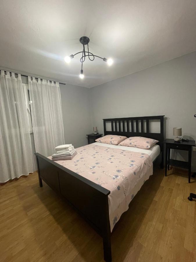 Kn House With Two Apartments Near Sea Rogoznica  Ngoại thất bức ảnh