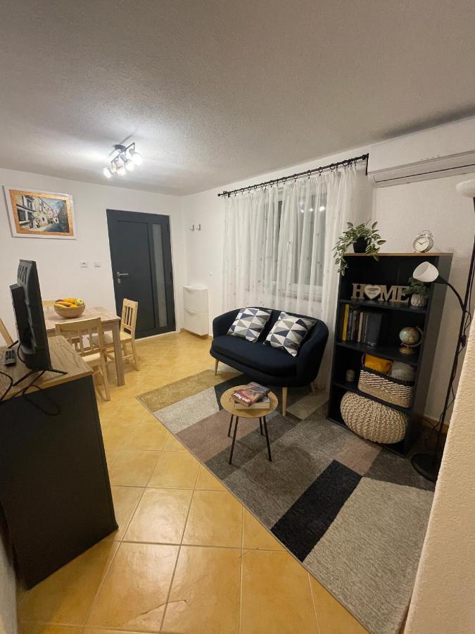 Kn House With Two Apartments Near Sea Rogoznica  Ngoại thất bức ảnh