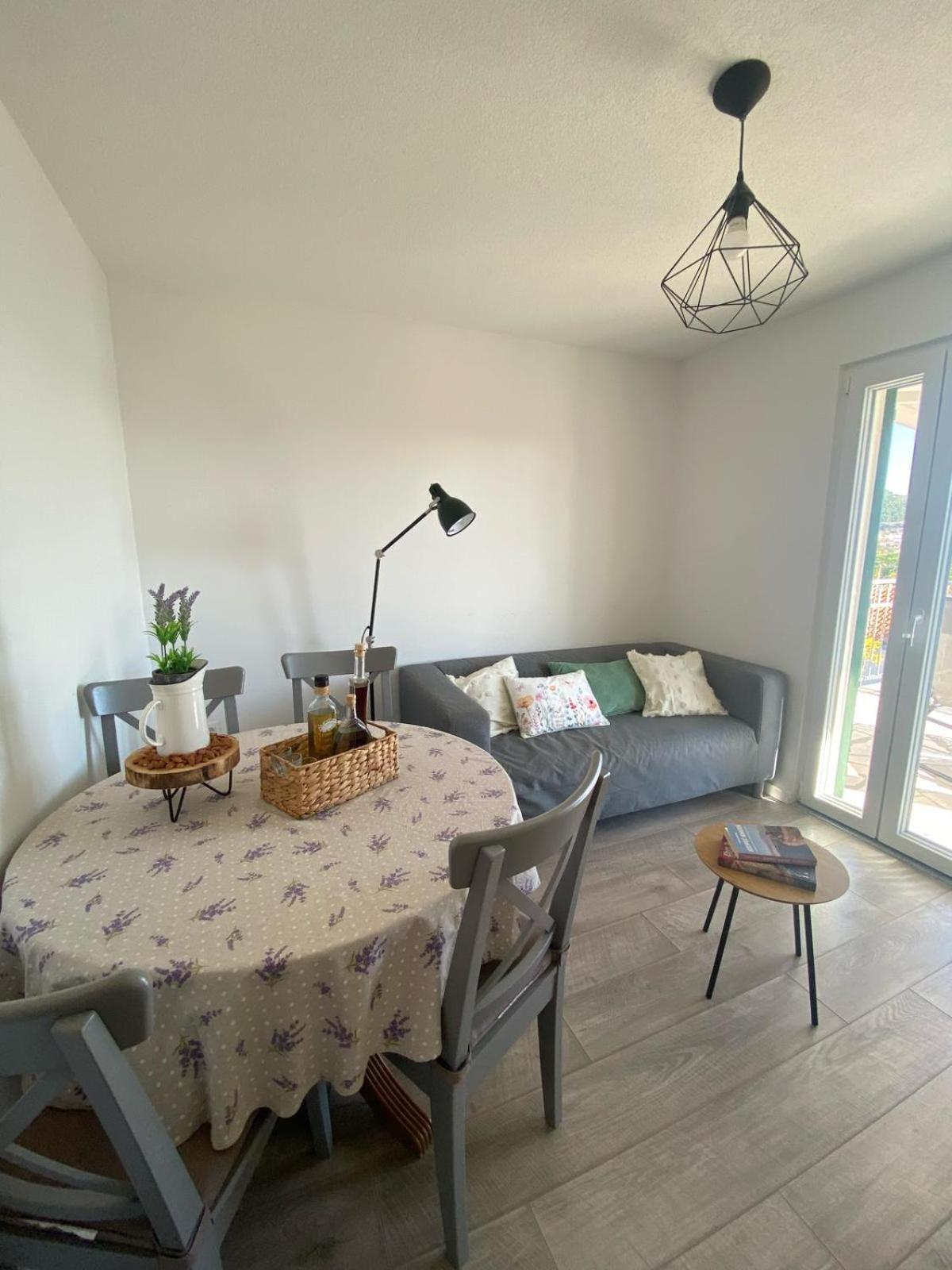 Kn House With Two Apartments Near Sea Rogoznica  Ngoại thất bức ảnh