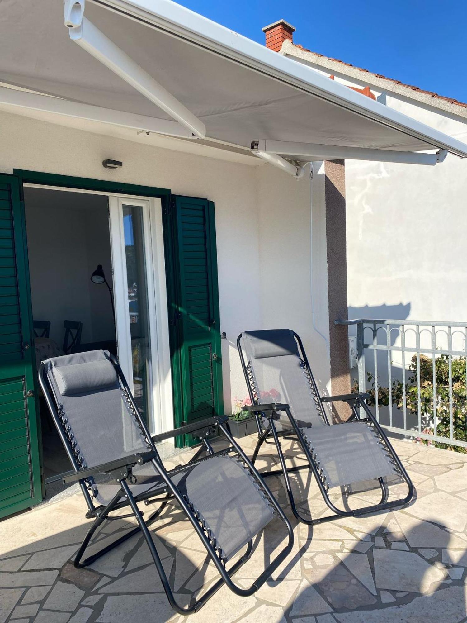 Kn House With Two Apartments Near Sea Rogoznica  Ngoại thất bức ảnh